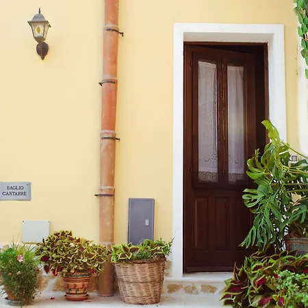 La Casa Tra Mare E Collina Апартаменты *